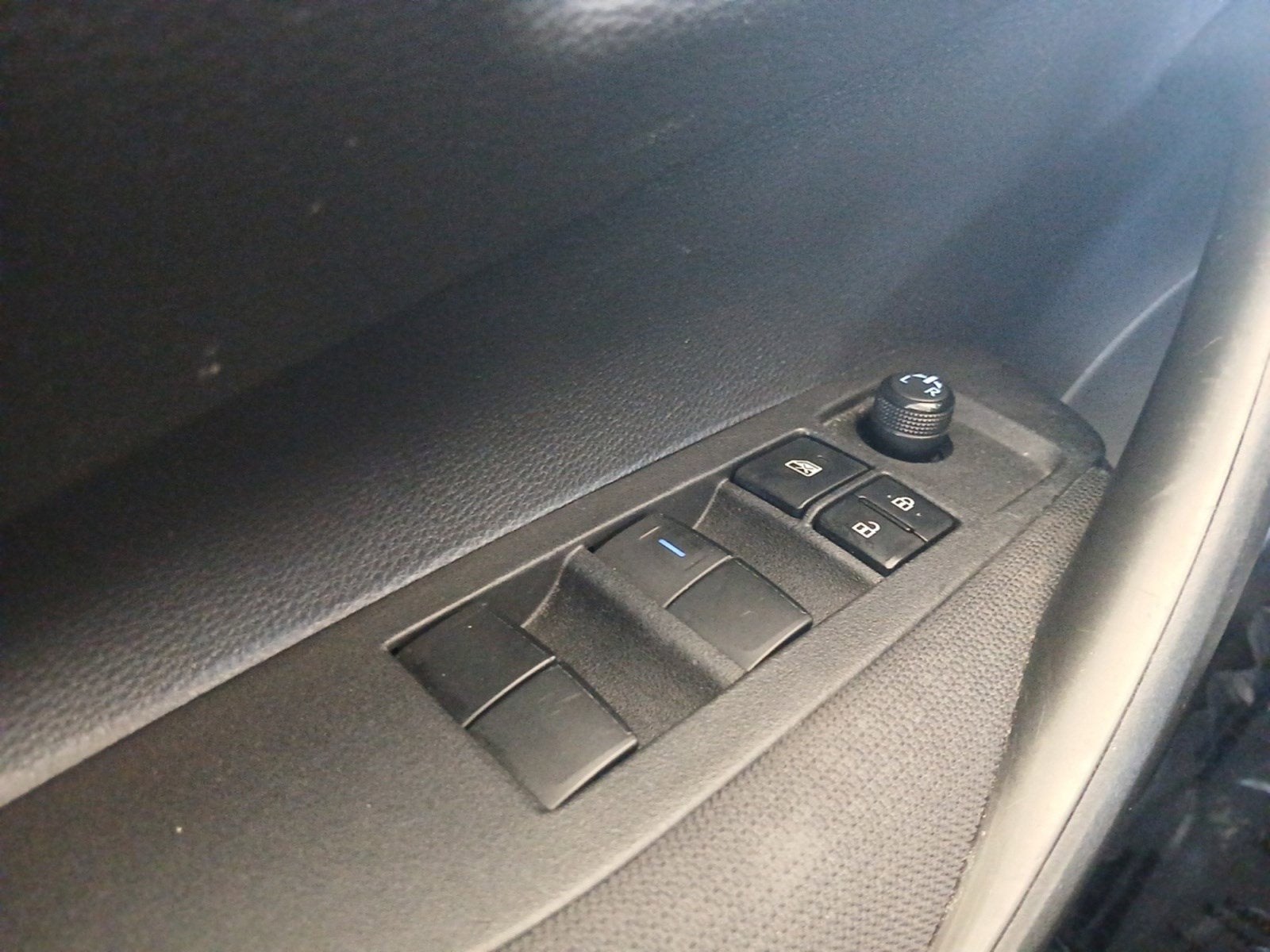 2022 Toyota Corolla LE W/ BACK-UP CAMERA & LANE CHANGE ASSIST