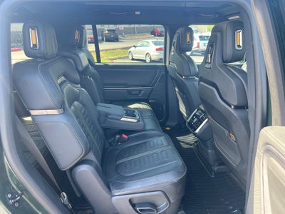 2025 Rivian R1S Adventure