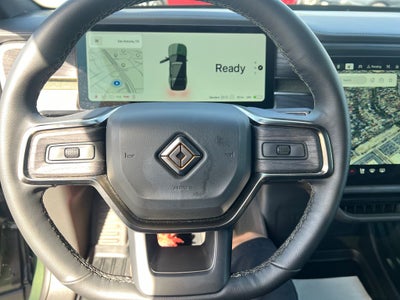 2025 Rivian R1S Adventure