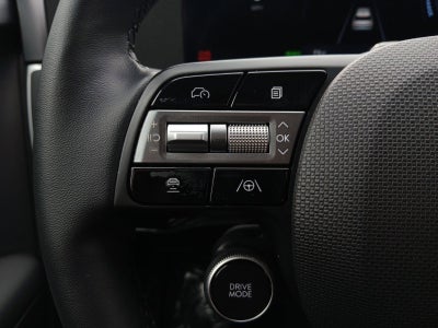 2025 Hyundai IONIQ 5 SEL W/ SMART CRUISE CONTROL & WIRELESS CHARGER