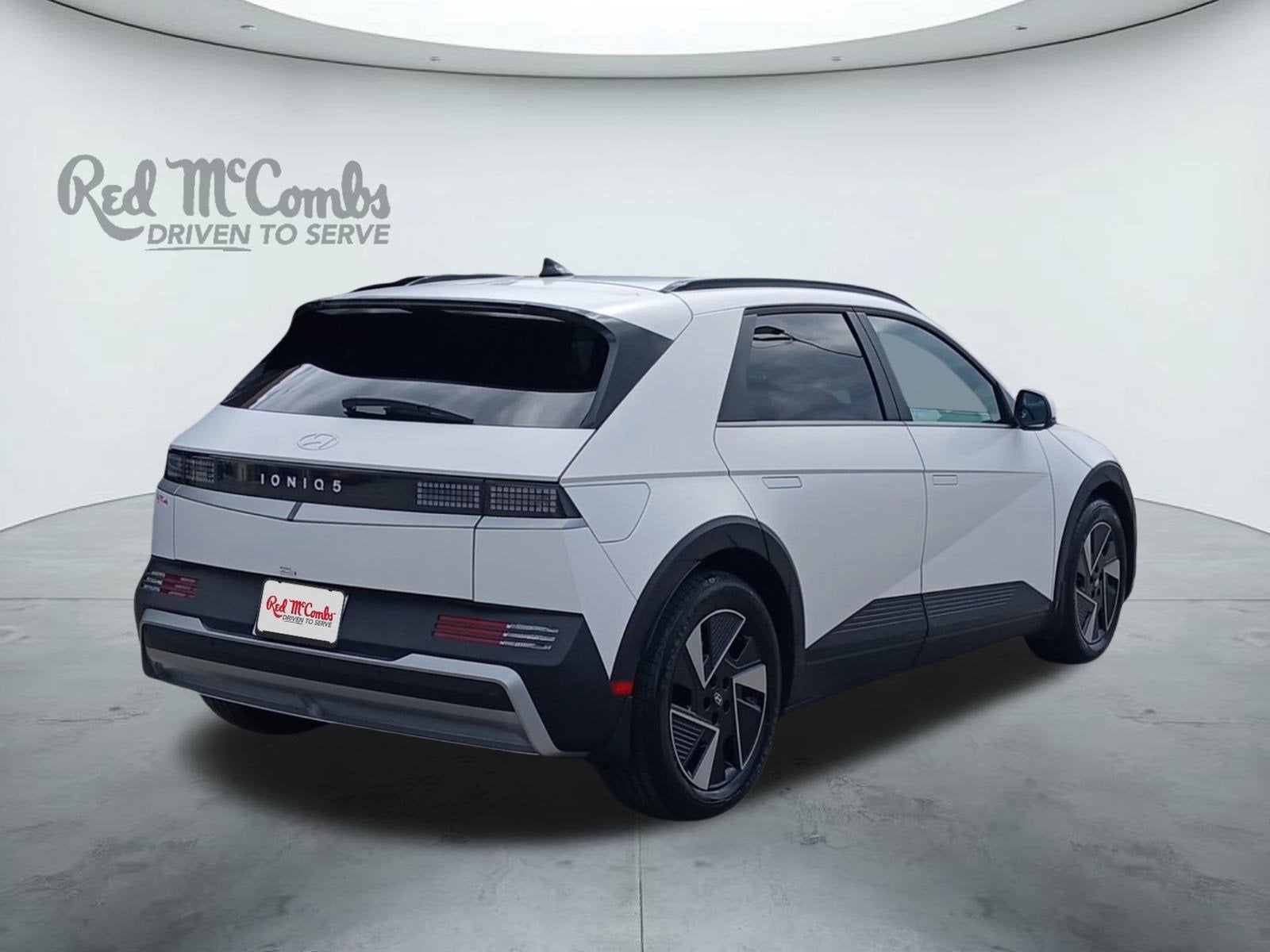 2025 Hyundai IONIQ 5 SEL W/ SMART CRUISE CONTROL & WIRELESS CHARGER