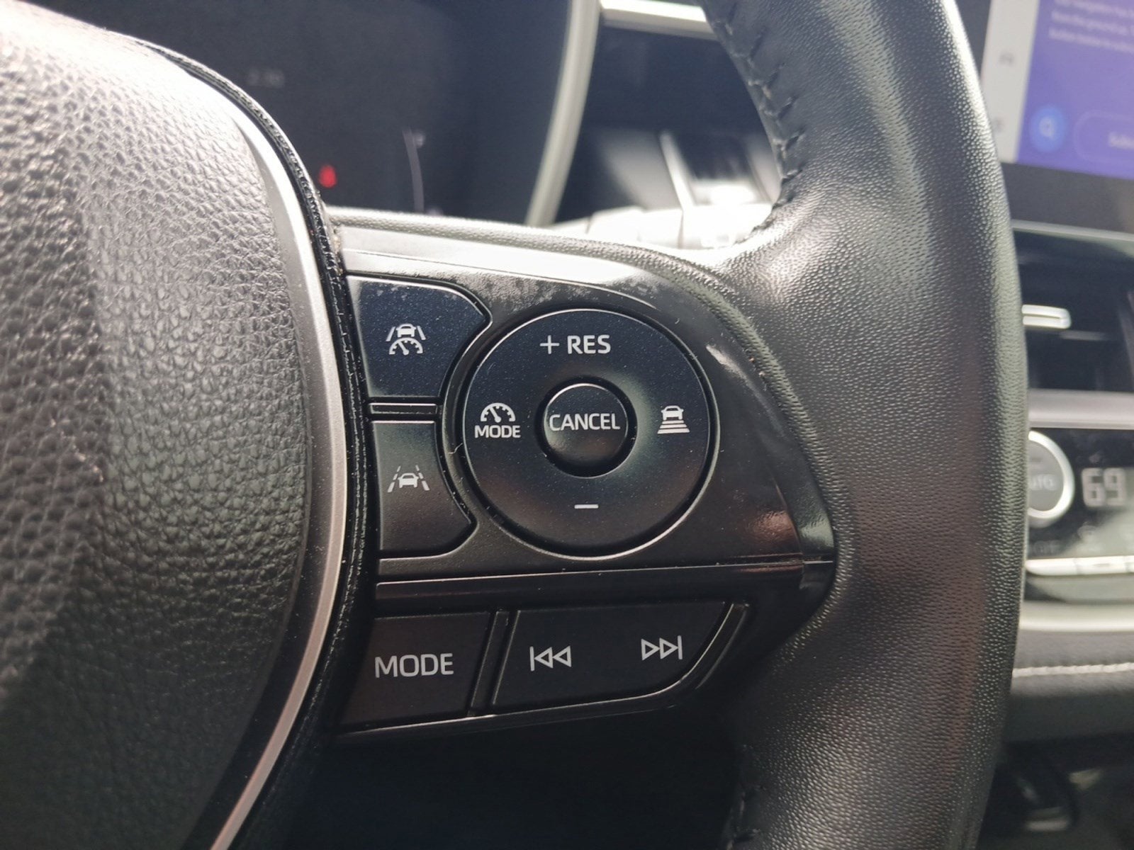 2024 Toyota Corolla Hatchback XSE W/ BACK-UP CAMERA & ADAPTIVE CRUISE CONTROL