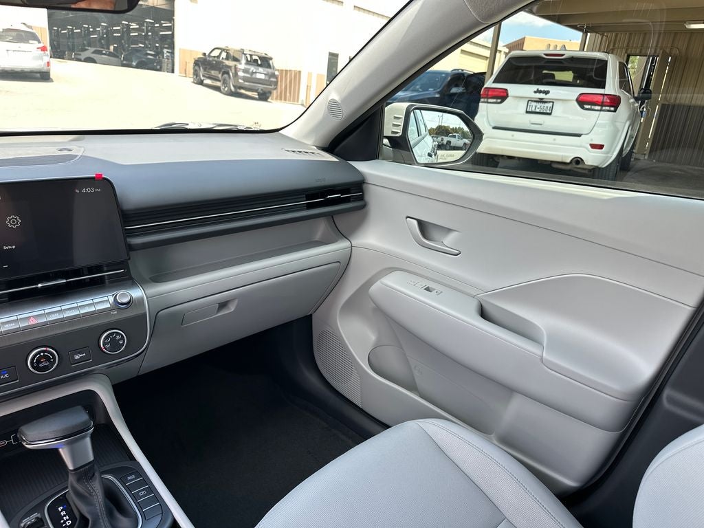 2027 Hyundai KONA SE