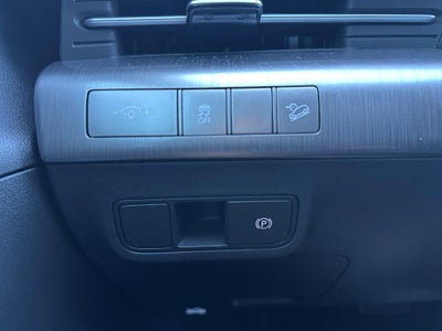 2027 Hyundai KONA SE