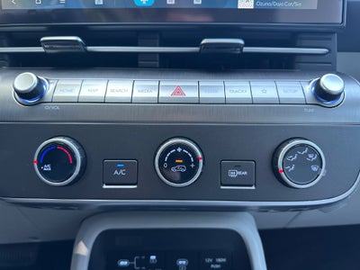 2027 Hyundai KONA SE