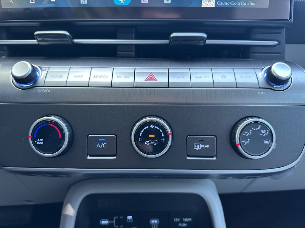 2027 Hyundai KONA SE