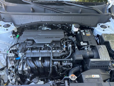 2027 Hyundai KONA SE