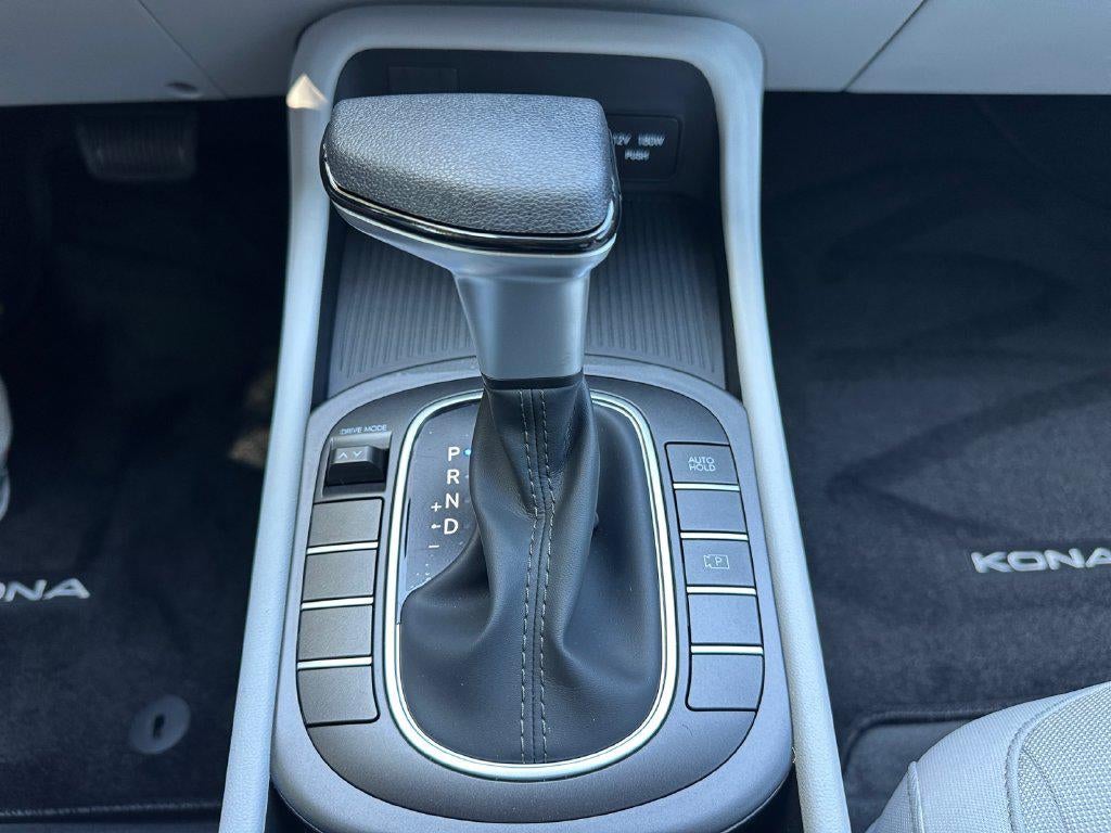 2027 Hyundai KONA SE