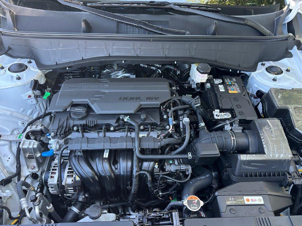 2027 Hyundai KONA SE