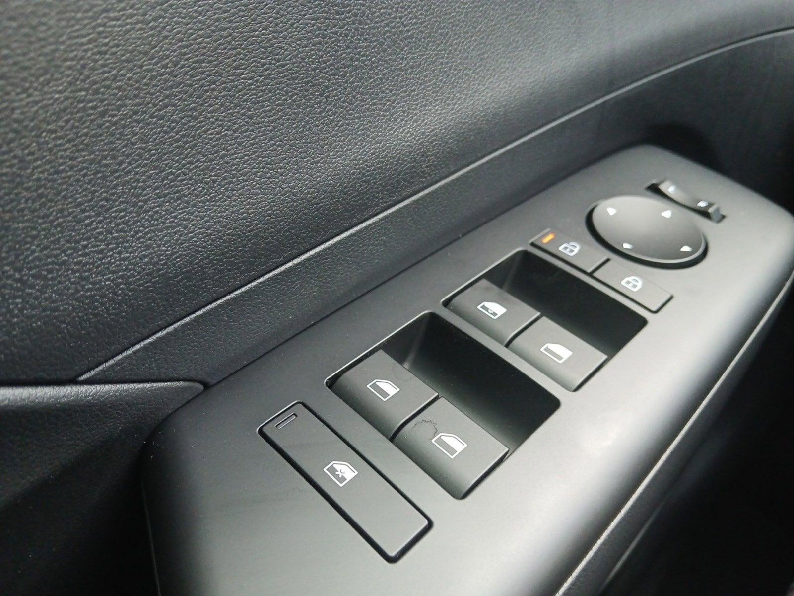 2026 Hyundai KONA SE W/ WIRELESS APPLE CARPLAY & ANDROID AUTO