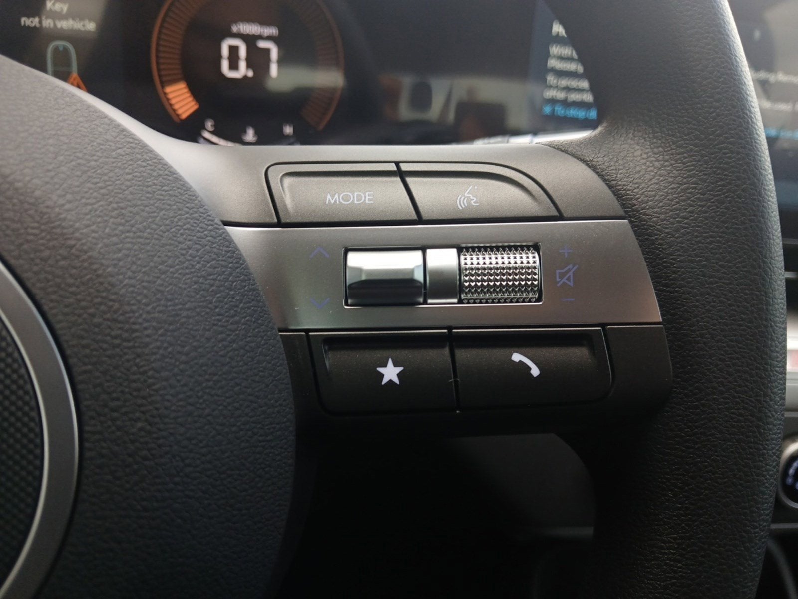 2026 Hyundai KONA SE W/ BLIND SPOT COLLISION WARNING