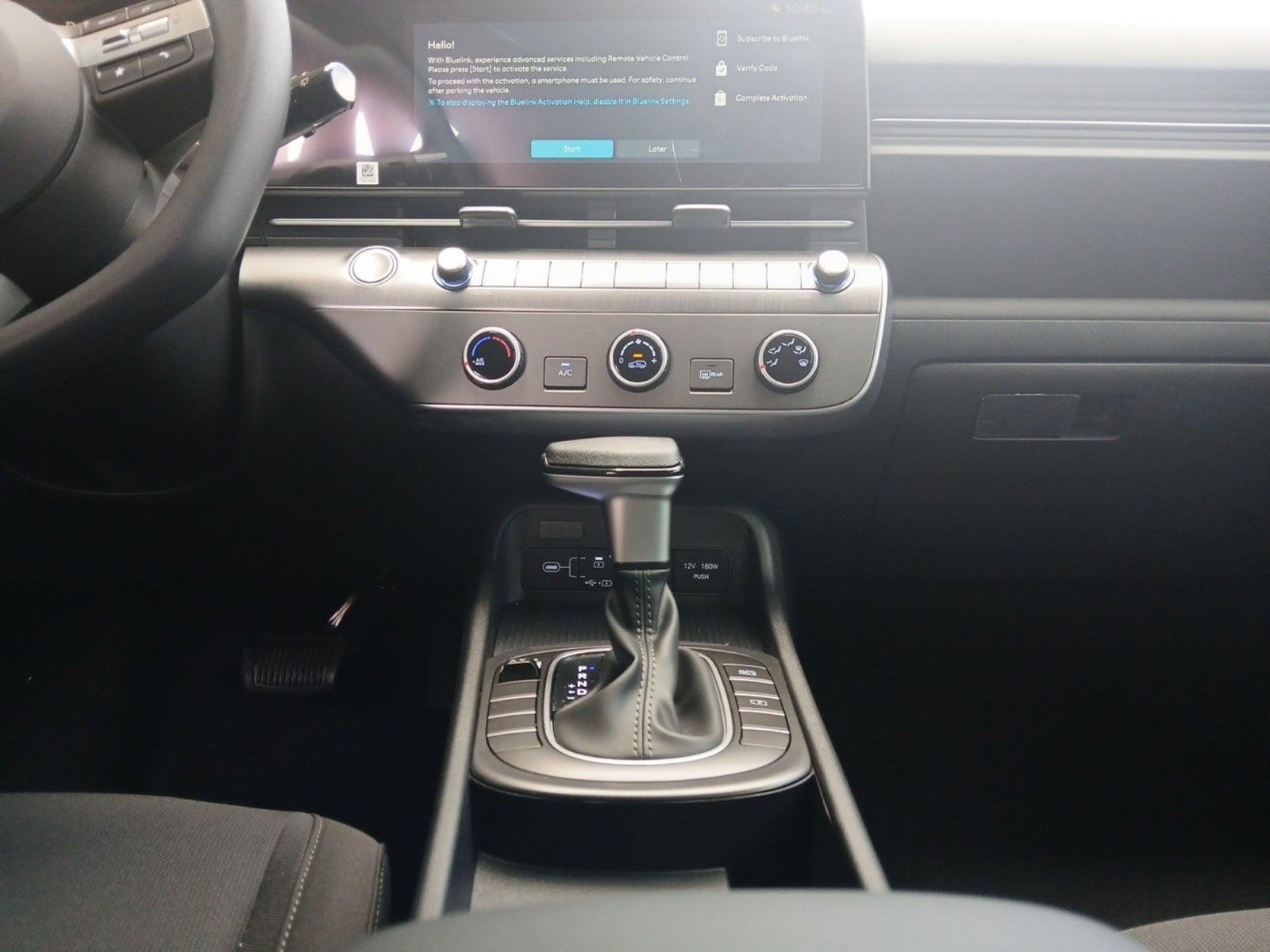 2026 Hyundai KONA SE W/ BLIND SPOT COLLISION WARNING