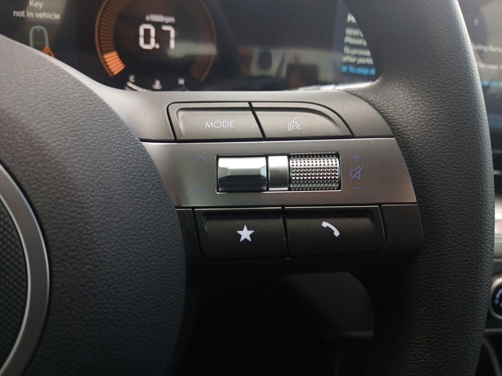 2026 Hyundai KONA SE W/ BLIND SPOT COLLISION WARNING