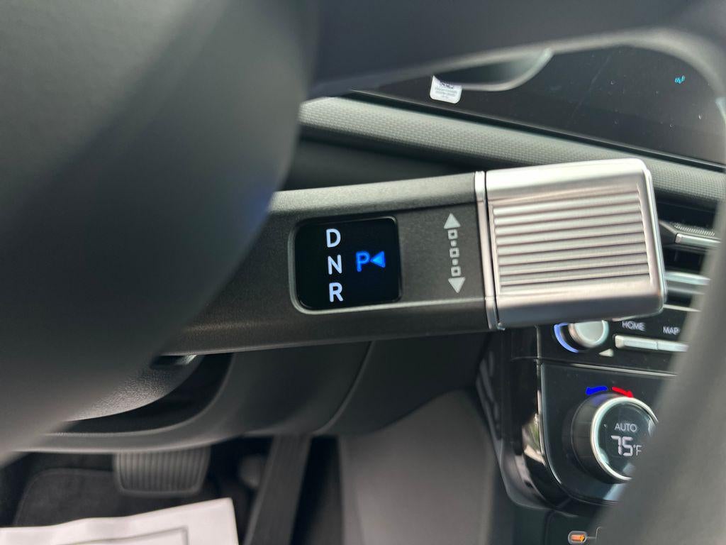 2026 Hyundai TUCSON HYBRID SE