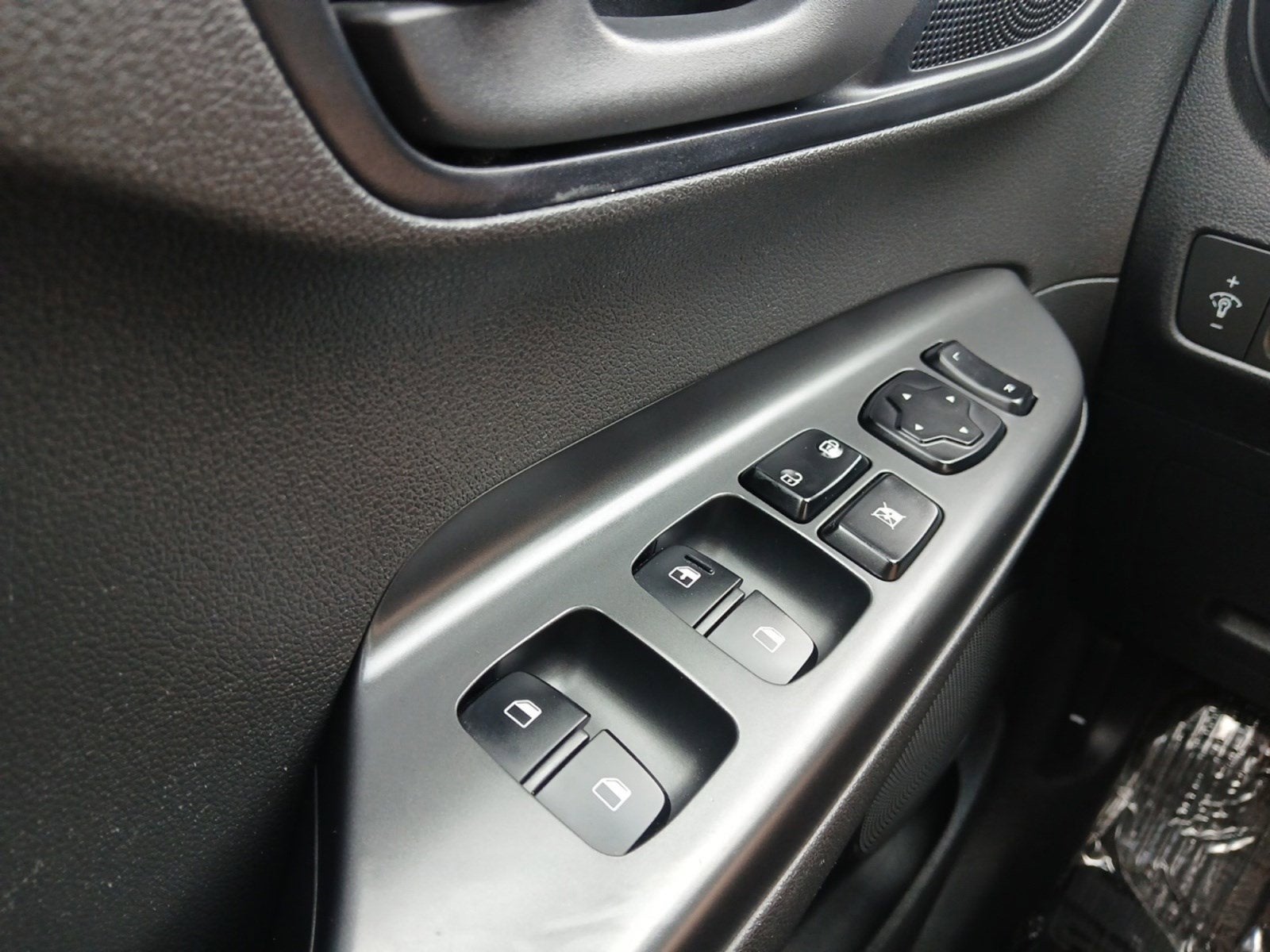 2019 Hyundai KONA SE W/ FORWARD COLLISION AVOIDANCE ASSIST