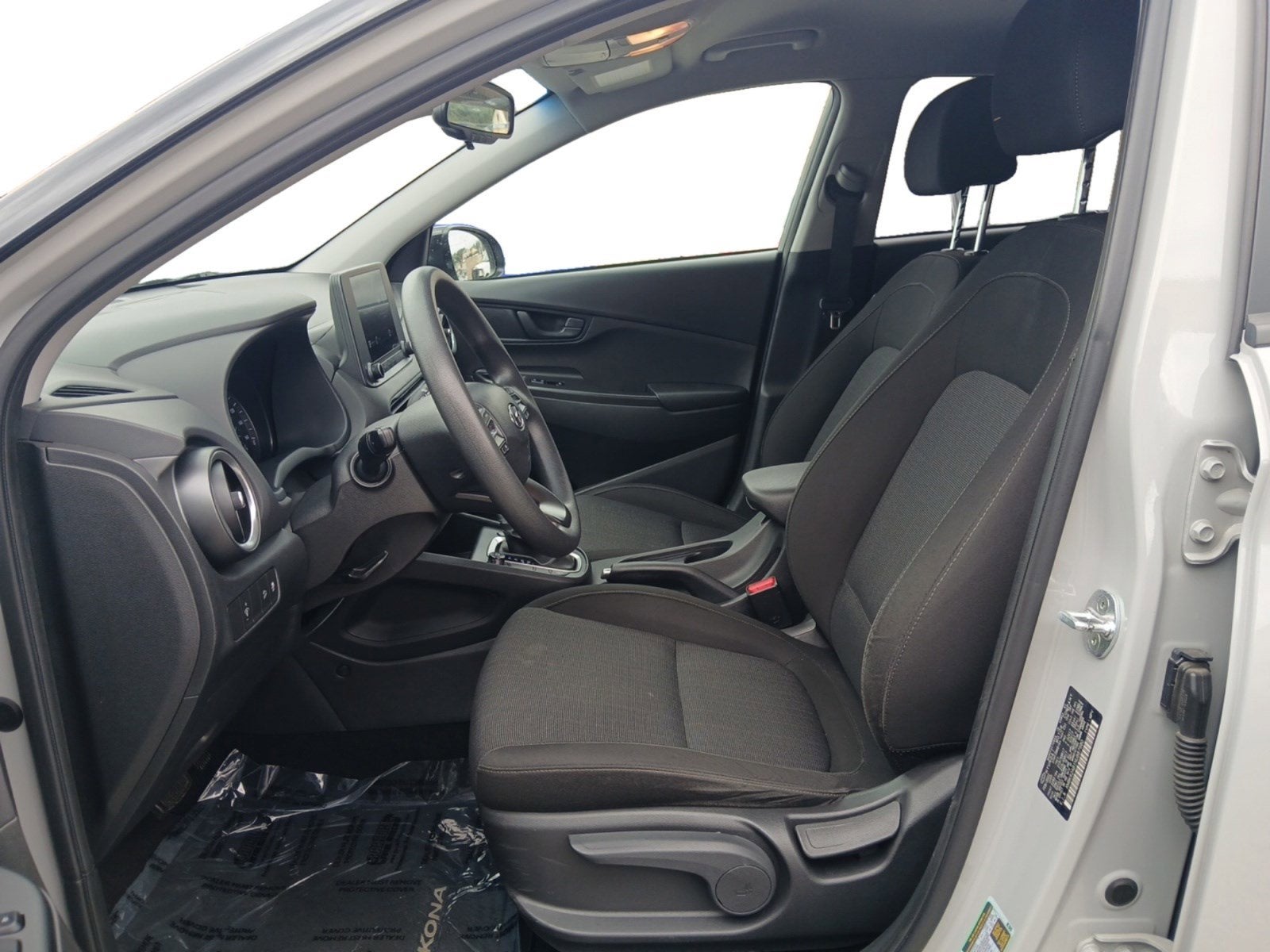 2022 Hyundai KONA SEL W/ REARVIEW CAMERA W/ PARKING GUIDANCE