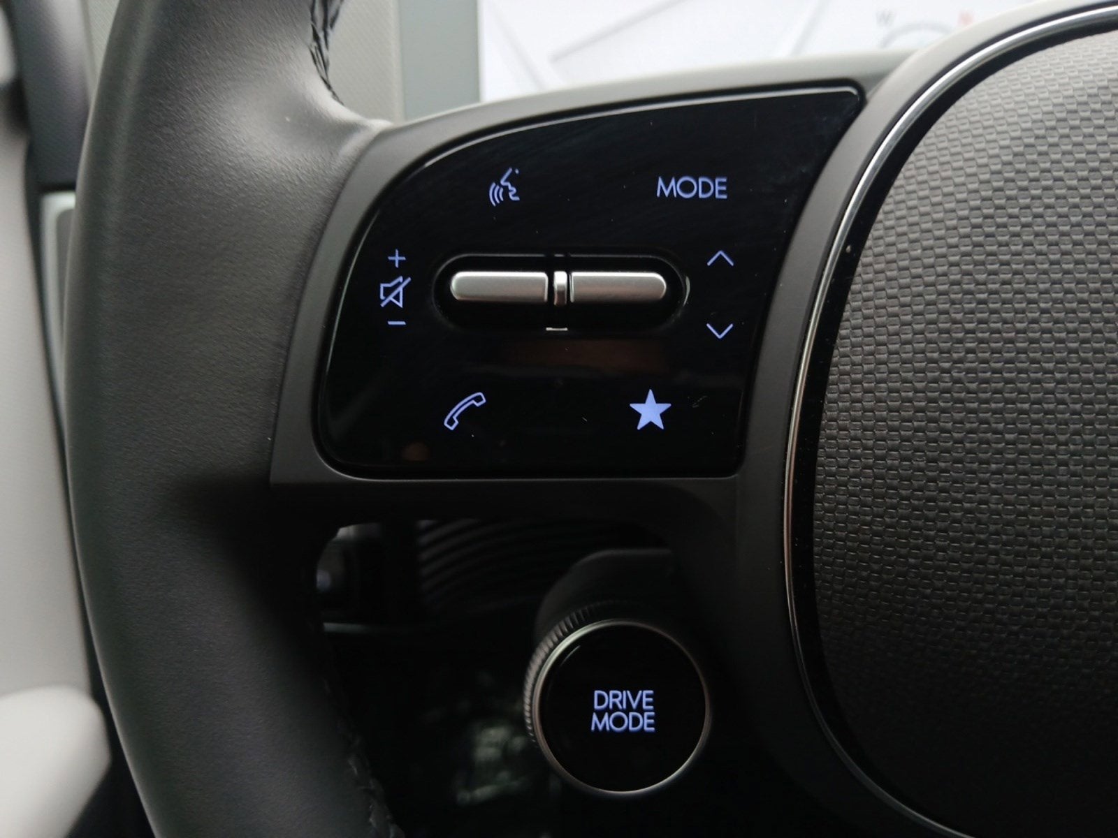 2024 Hyundai IONIQ 5 SE Standard Range