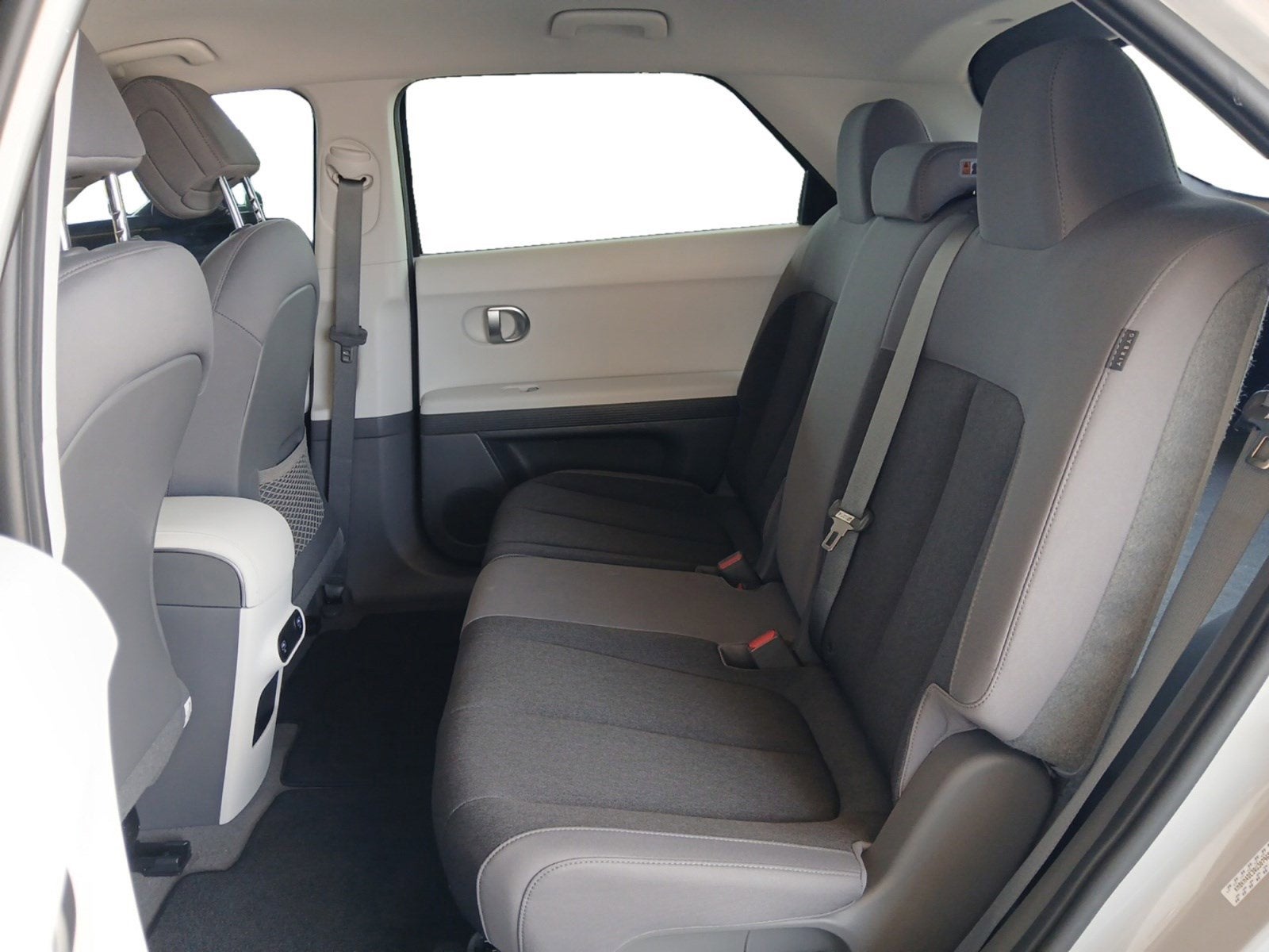 2024 Hyundai IONIQ 5 SE W/ FORWARD COLLISION AVOIDANCE ASSIST