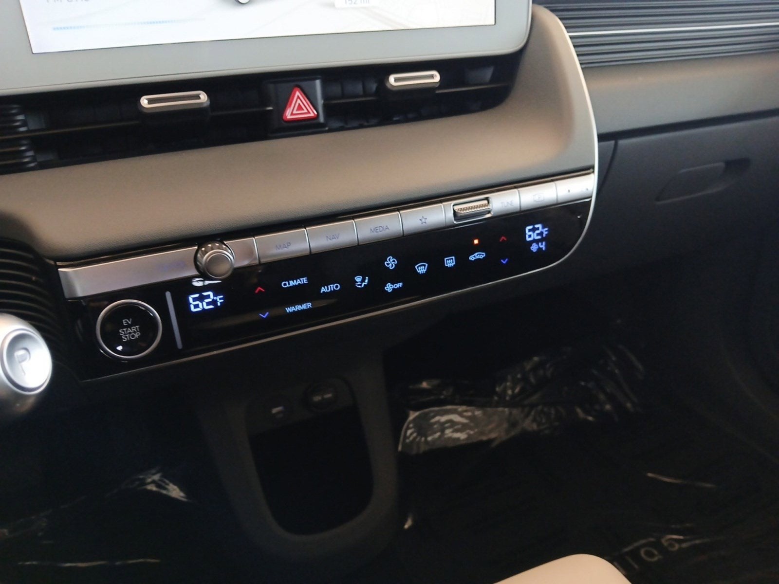 2024 Hyundai IONIQ 5 SEL W/ LANE KEEPING & FOLLOWING ASSIST