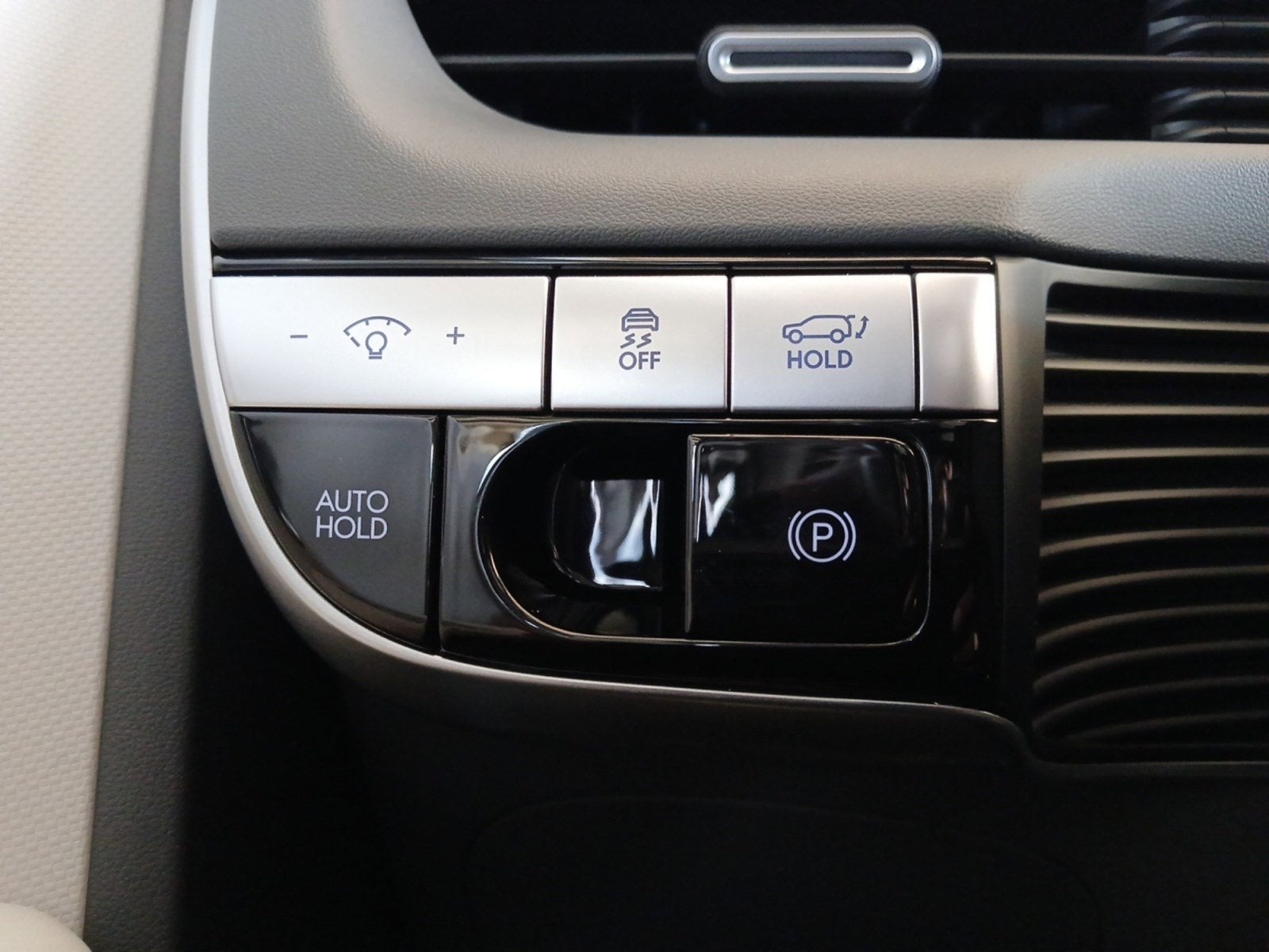 2024 Hyundai IONIQ 5 SEL W/ LANE KEEPING & FOLLOWING ASSIST