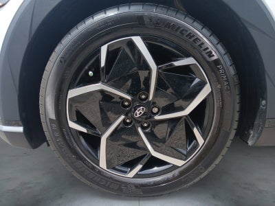 2024 Hyundai IONIQ 5 SEL W/ SMART CRUISE CONTROL & HEATED SEATS