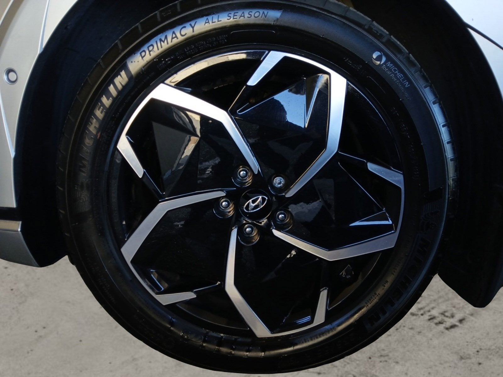 2024 Hyundai IONIQ 5 Limited