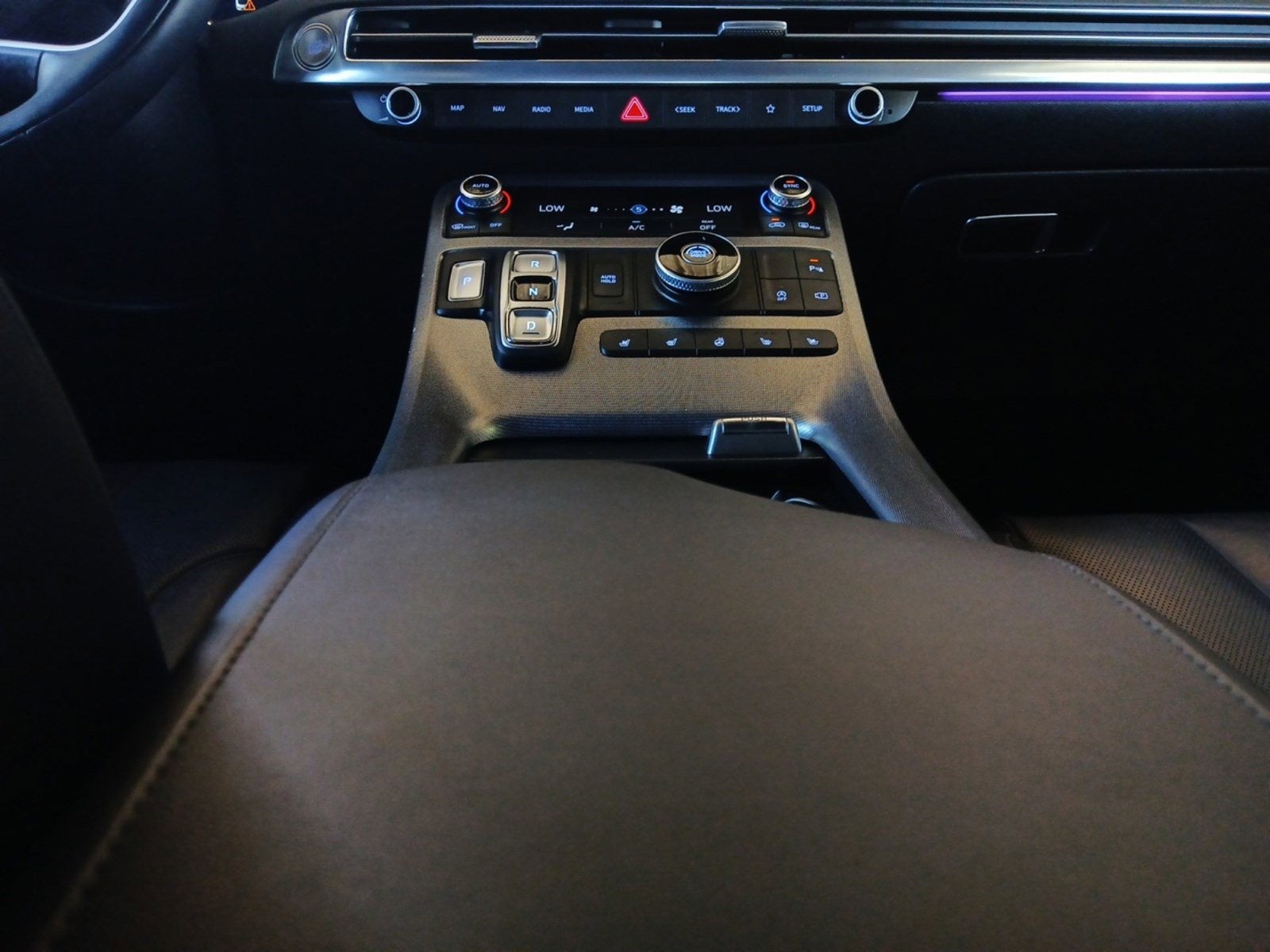 2023 Hyundai PALISADE Calligraphy W/ SMART PARKING ASSIST & AMBIENT LIGHTING