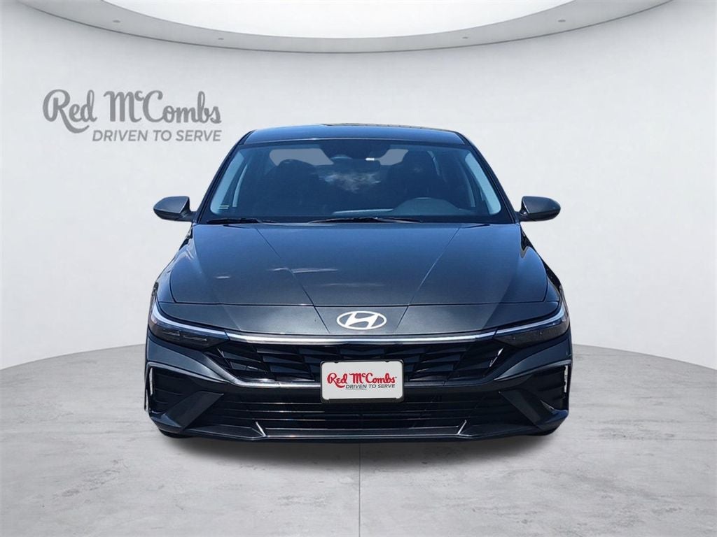 2024 Hyundai ELANTRA SE