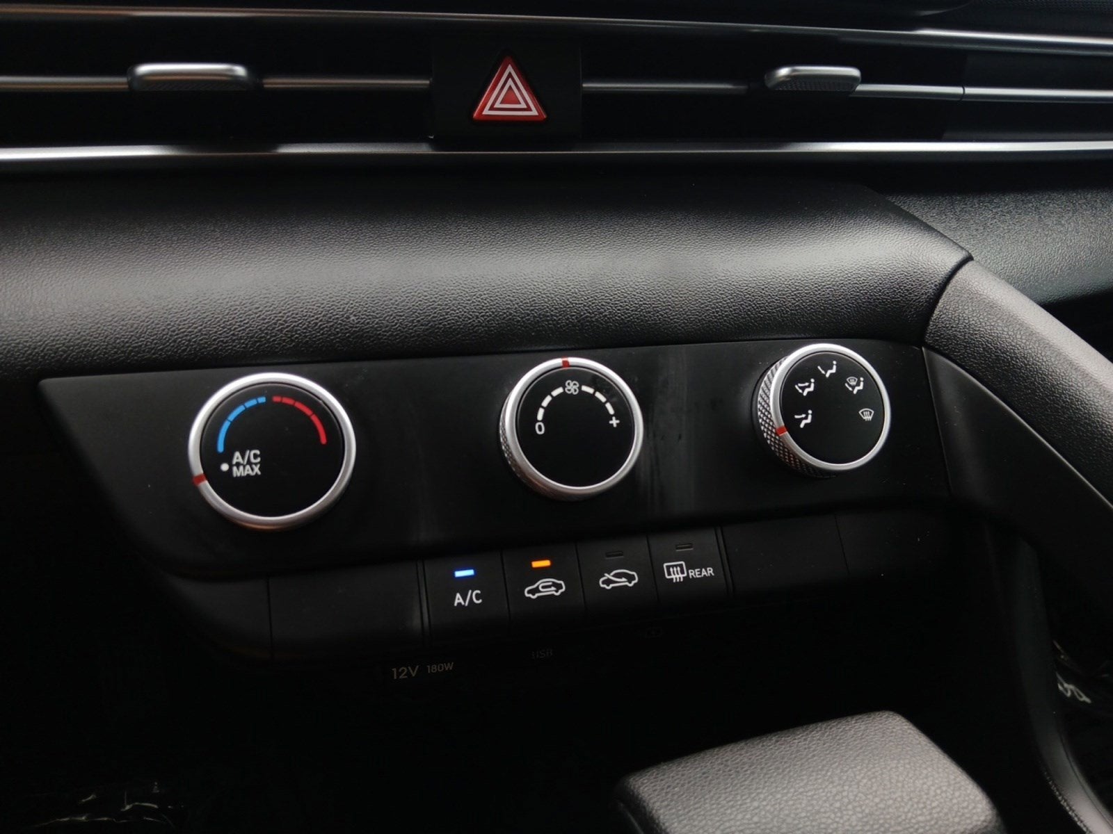 2024 Hyundai ELANTRA SE W/ BLIND SPOT COLLISION WARNING