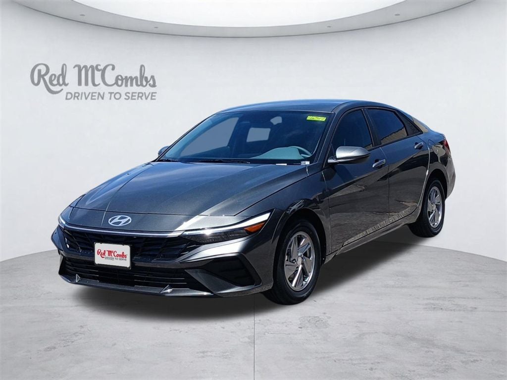 2026 Hyundai ELANTRA SE