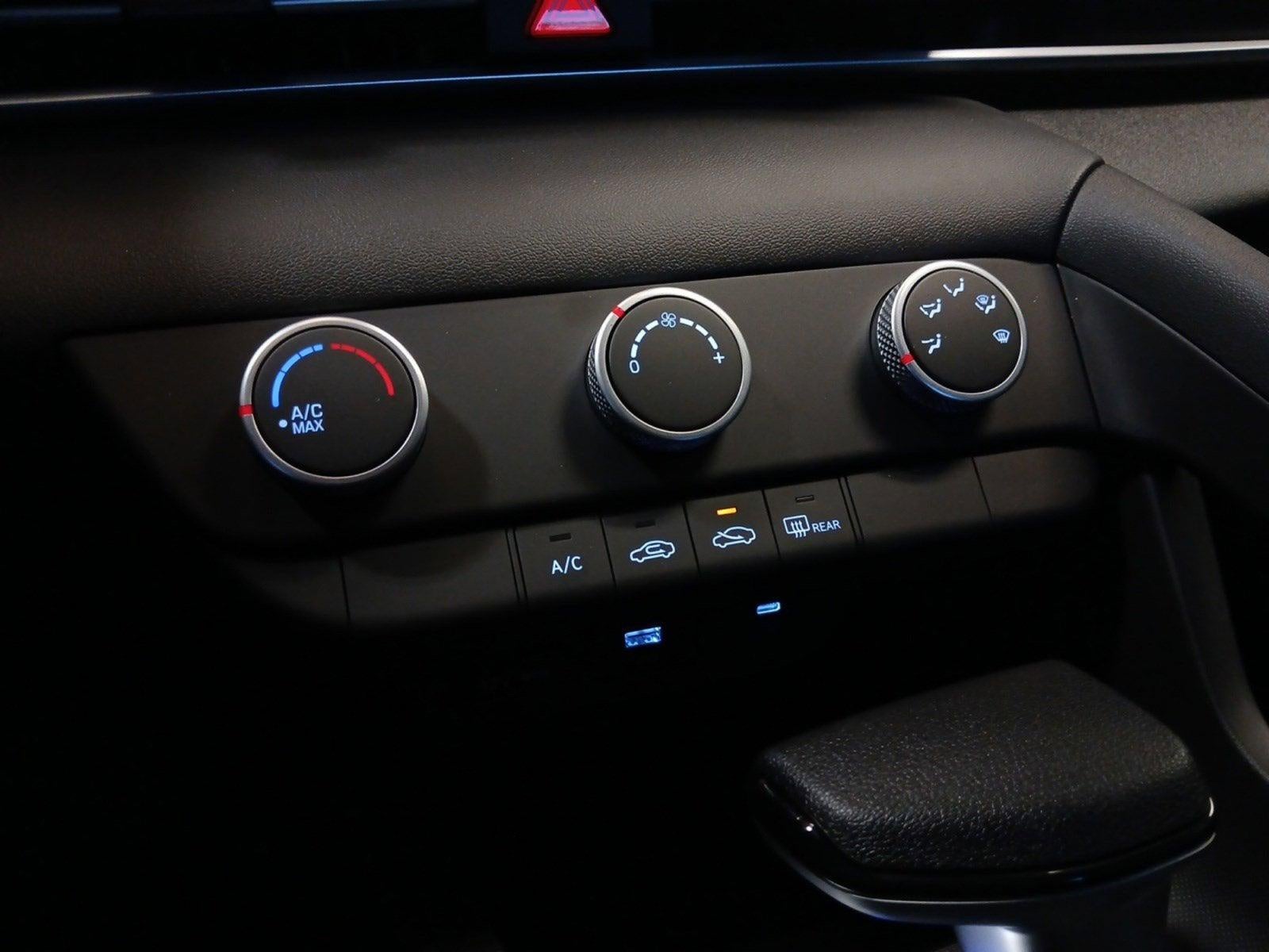 2026 Hyundai ELANTRA SE W/ LANE KEEPING & FOLLOWING ASSIST