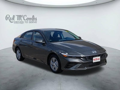 2025 Hyundai ELANTRA SE