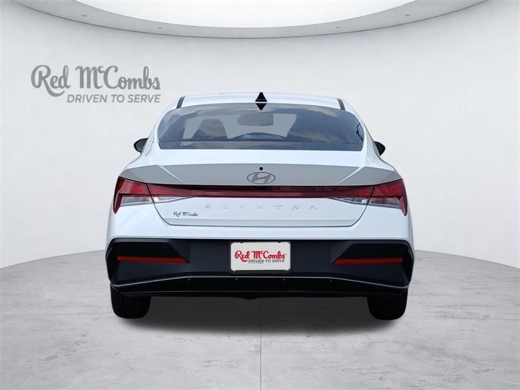2026 Hyundai ELANTRA SE