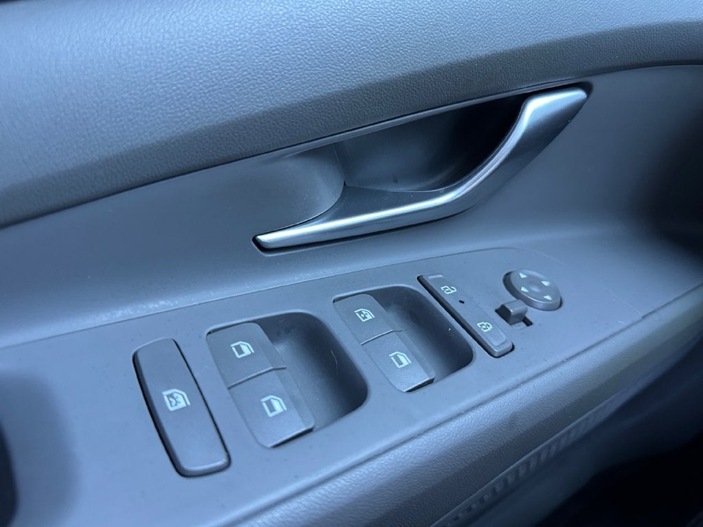 2024 Hyundai ELANTRA SEL SEL