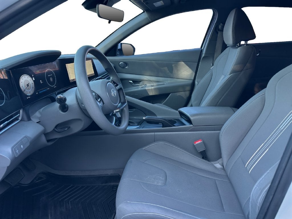 2024 Hyundai ELANTRA SEL SEL