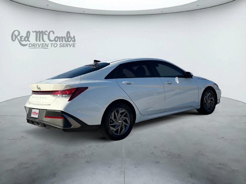 2024 Hyundai ELANTRA SEL SEL