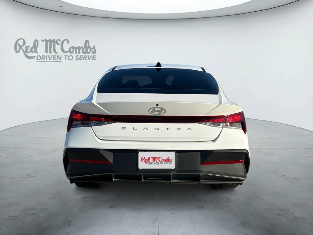 2024 Hyundai ELANTRA SEL SEL
