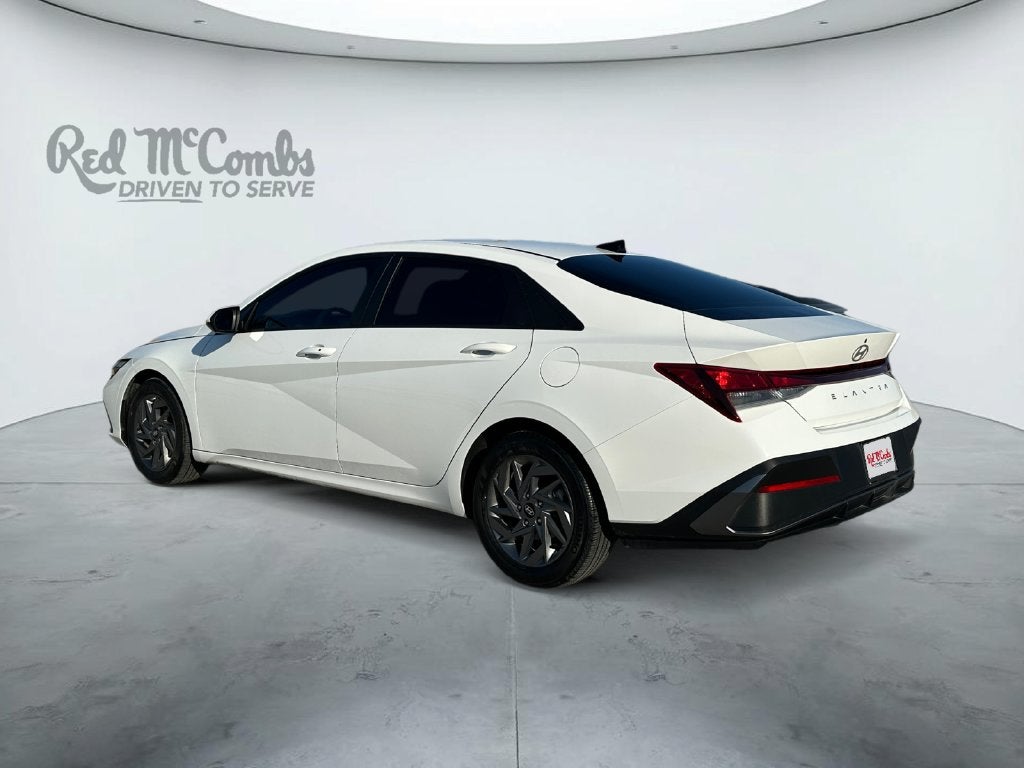 2024 Hyundai ELANTRA SEL SEL