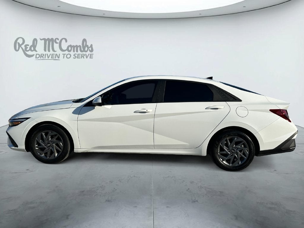 2024 Hyundai ELANTRA SEL SEL