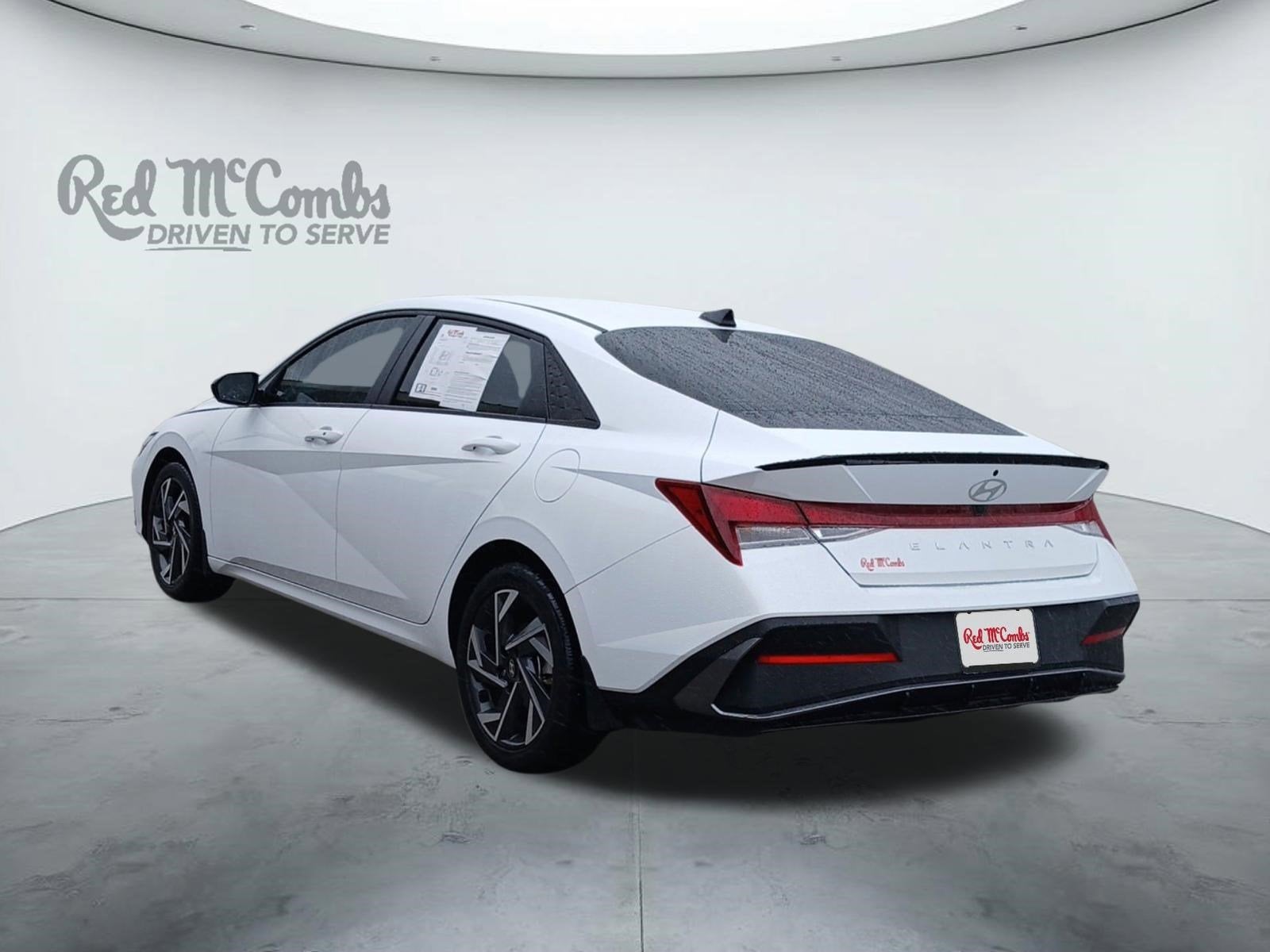 2025 Hyundai ELANTRA SEL Sport W/ REARVIEW CAMERA AND DYNAMIC GUIDELINES