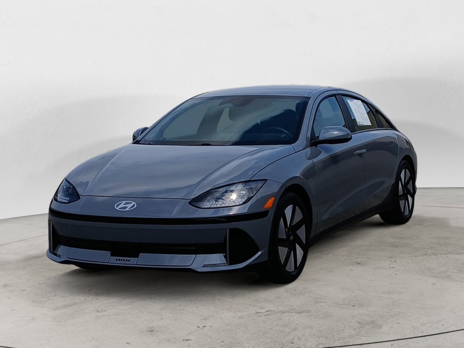 2024 Hyundai IONIQ 6 SE