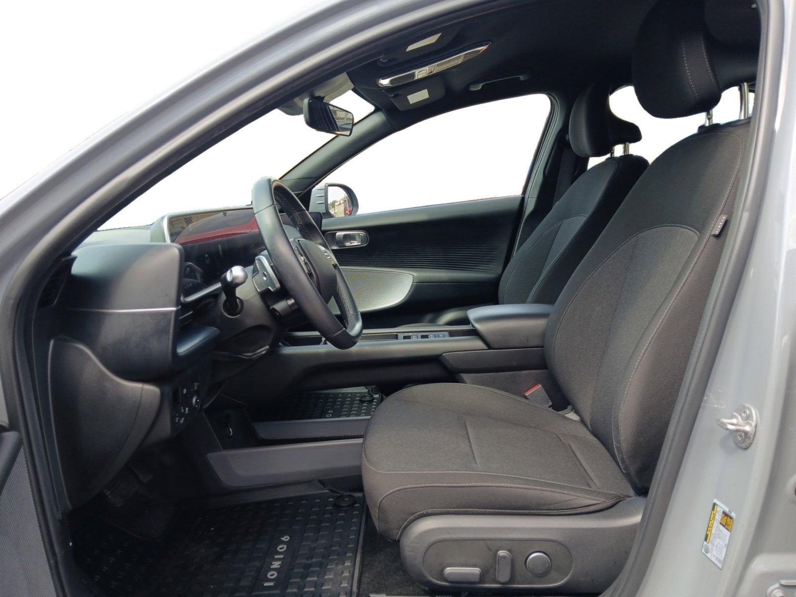 2024 Hyundai IONIQ 6 SE W/ REARVIEW CAMERA AND GUIDELINES