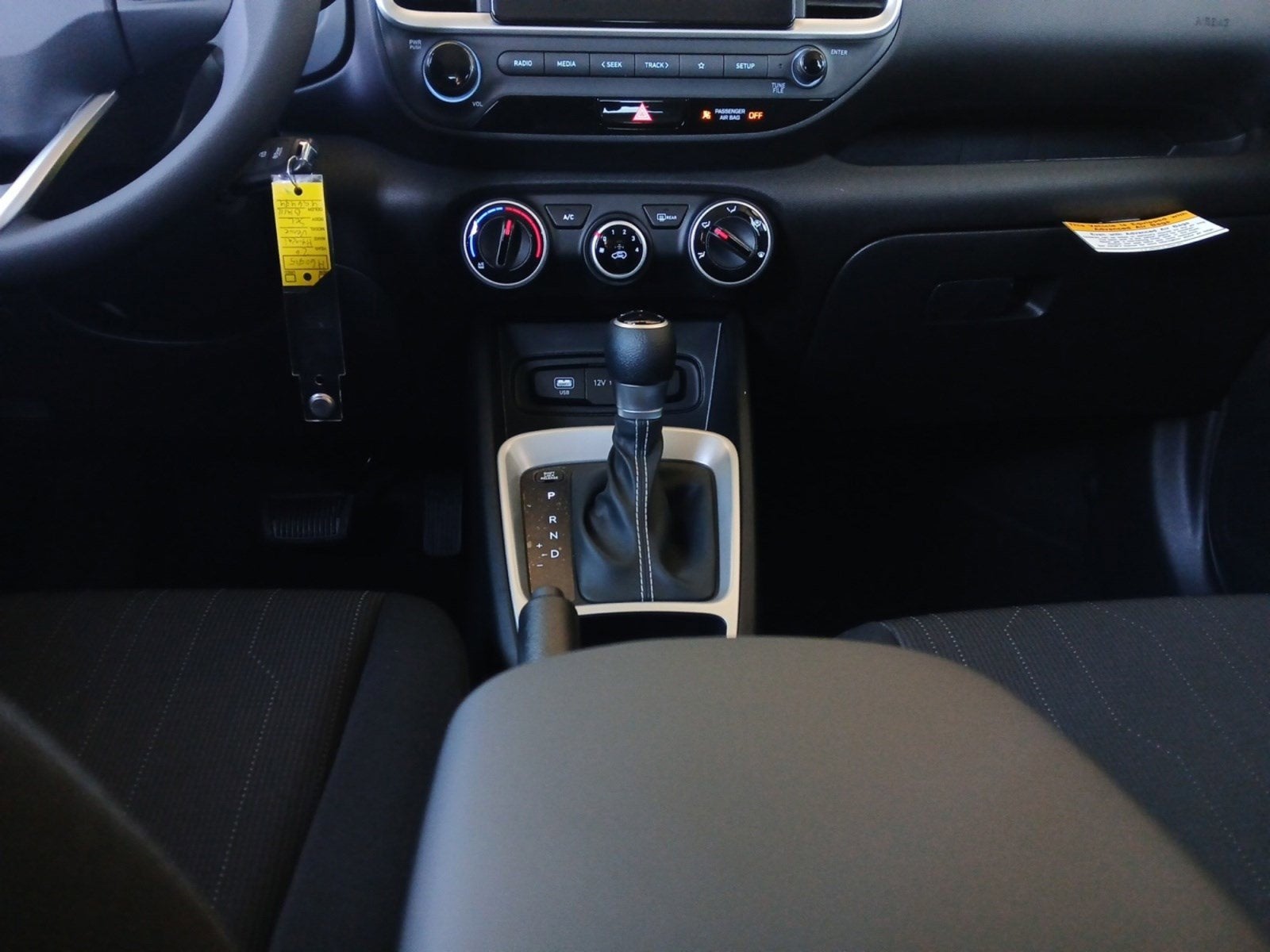 2026 Hyundai VENUE SE W/ REARVIEW CAMERA & DYNAMIC GUIDELINES