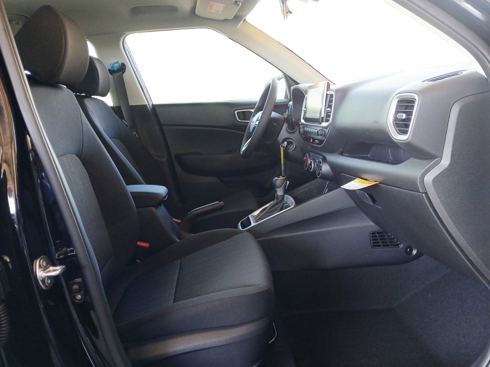 2026 Hyundai VENUE SE W/ REARVIEW CAMERA & DYNAMIC GUIDELINES