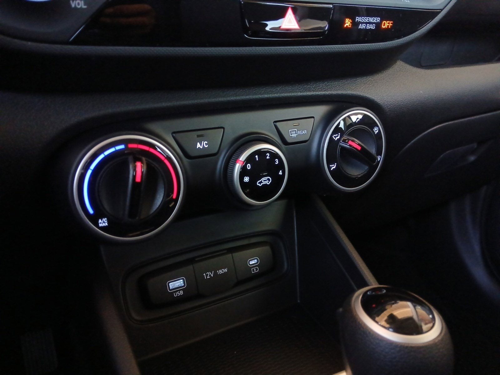 2026 Hyundai VENUE SE W/ REARVIEW CAMERA & DYNAMIC GUIDELINES