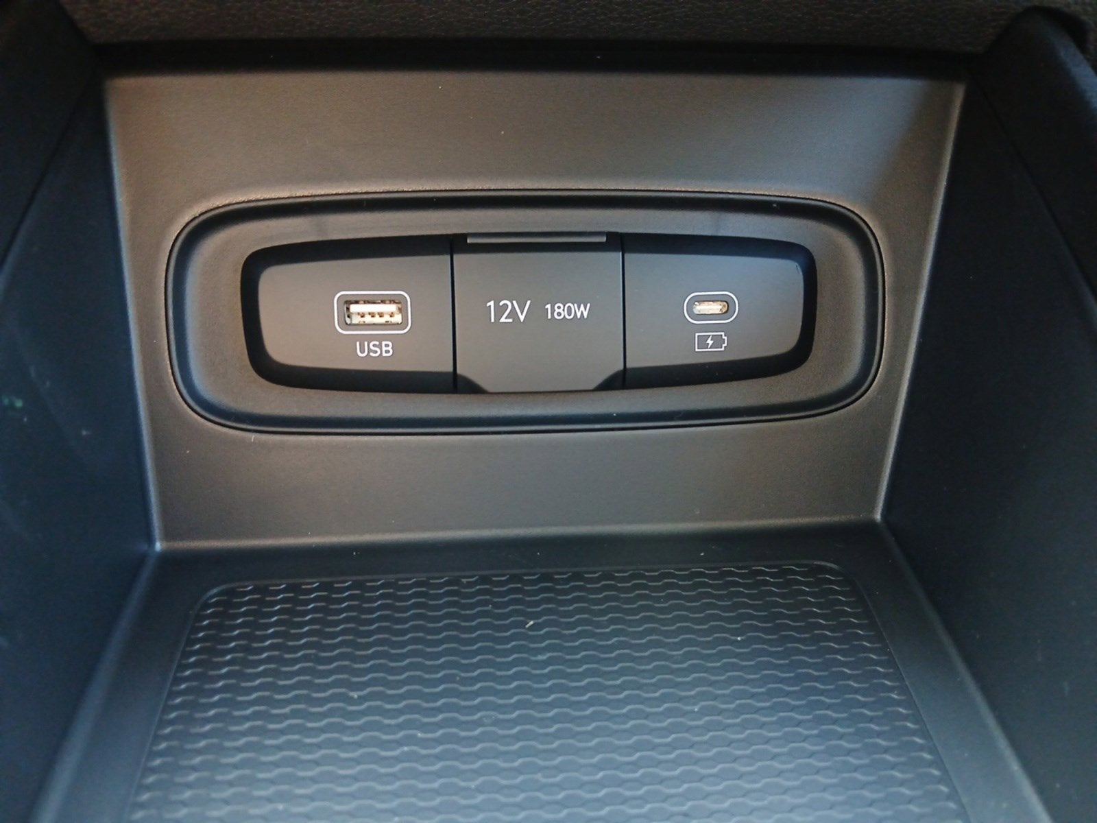 2026 Hyundai VENUE SE W/ REARVIEW CAMERA & DYNAMIC GUIDELINES