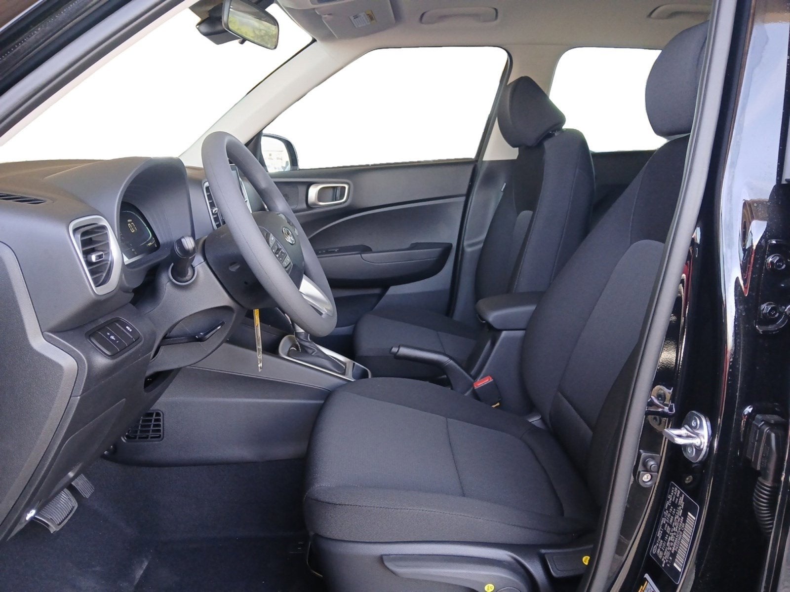 2026 Hyundai VENUE SE W/ REARVIEW CAMERA & DYNAMIC GUIDELINES