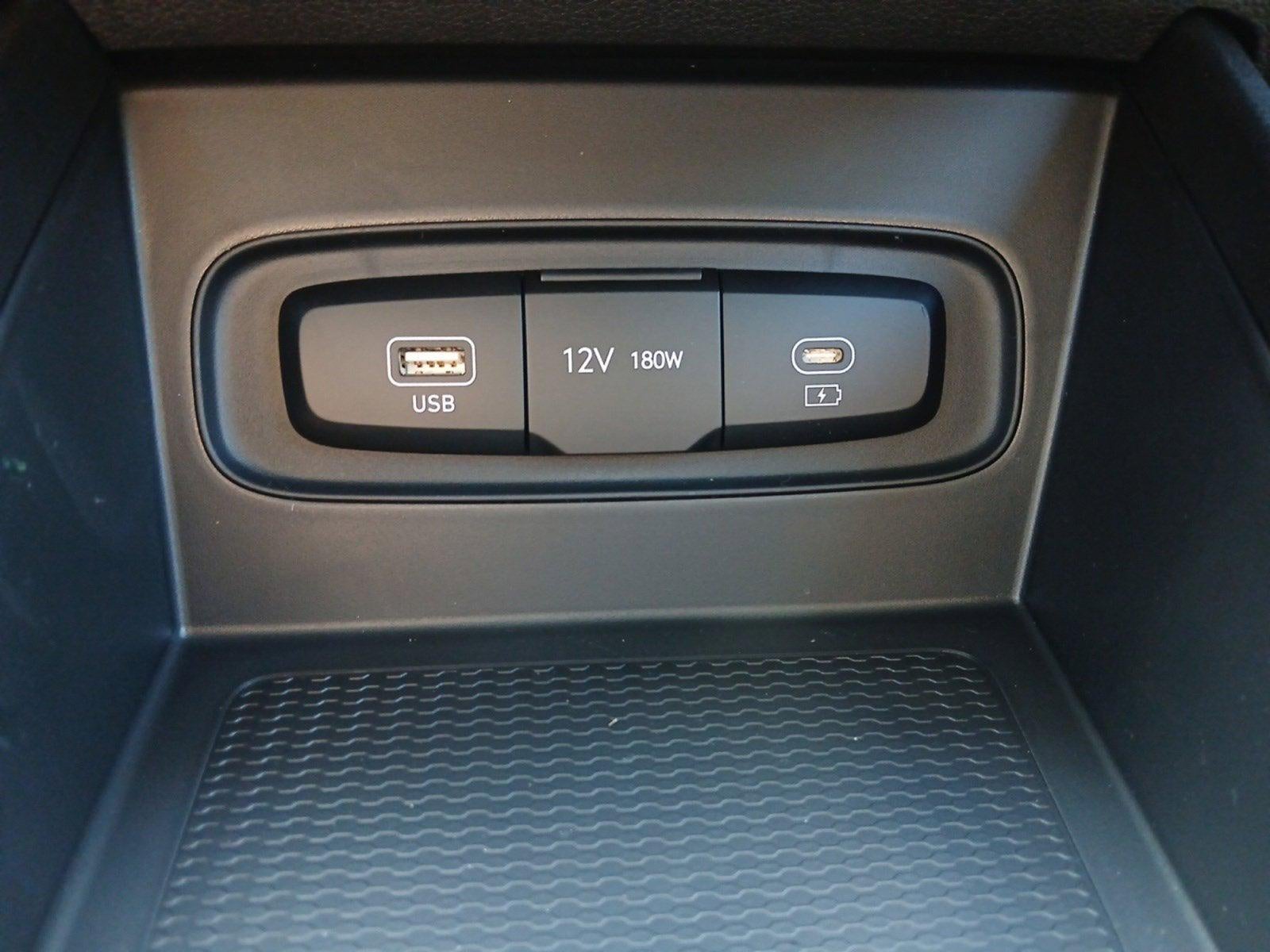 2026 Hyundai VENUE SE W/ REARVIEW CAMERA & DYNAMIC GUIDELINES