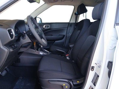 2025 Hyundai VENUE SE