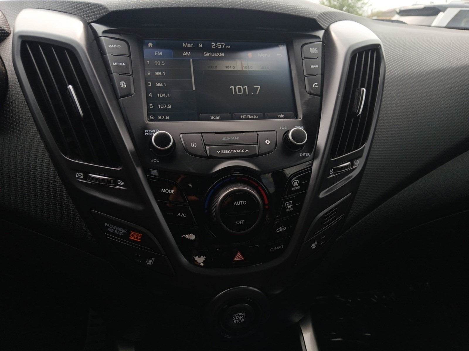 2016 Hyundai VELOSTER Turbo